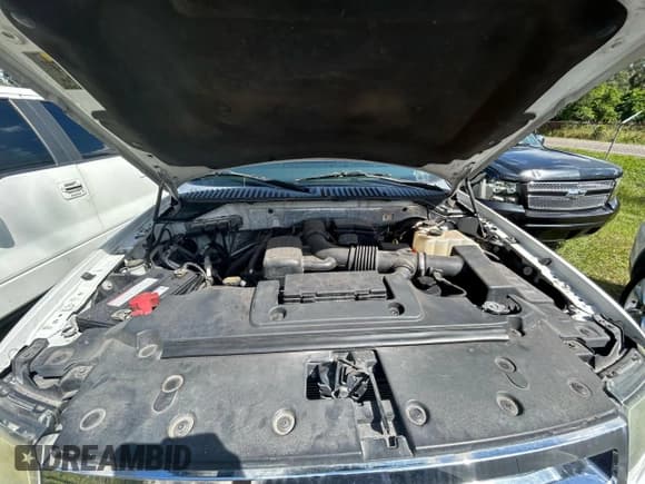 ✅ 2011 Ford Expedition Limited • VIN: 1FMJU1K51BEF04064 • Лот: 86322235. Опубликован ранее на Copart с пробегом 204 501 миль. Бесплатный доступ к архиву аукционных продаж из США и подробный отчёт об истории автомобиля на DreamBid. Изображение 7.