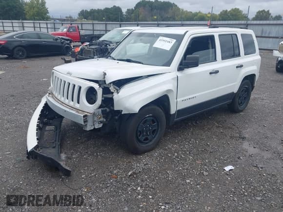 ✅ 2016 Jeep Patriot Sport • VIN: 1C4NJPBA9GD732454 • Lot: 43552483. Wystawiony na IAAI z przebiegiem 187 586 mil. Bezpłatny archiwum sprzedaży aukcyjnych z USA i szczegółowy raport historii pojazdu na DreamBid. Zdjęcie 2.