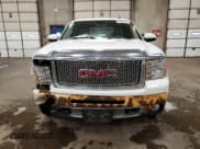 ✅ 2008 GMC Sierra Denali • VIN: 2GTEK638081331942 • Lot: 85967494. Wystawiony na Copart z przebiegiem 193 447 mil. Bezpłatny archiwum sprzedaży aukcyjnych z USA i szczegółowy raport historii pojazdu na DreamBid. Zdjęcie 5.