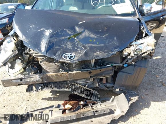 ✅ 2012 Toyota Sienna LE • VIN: 5TDKK3DC6CS196455 • Lot: 43662328. Wystawiony na IAAI z przebiegiem 155 520 mil. Bezpłatny archiwum sprzedaży aukcyjnych z USA i szczegółowy raport historii pojazdu na DreamBid. Zdjęcie 6.