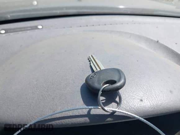 2003 Hyundai Accent с VIN KMHCF35CX3U271513, выставлен на аукционе IAAI как лот 42083235 с пробегом 166 240 миль миль и . История ставок и продаж доступна на DreamBid. Изображение 11.