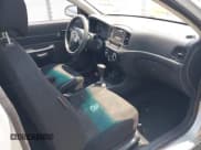 ✅ 2008 Hyundai Accent GS • VIN: KMHCM36C98U066163 • Лот: 42410152. Опубликован ранее на IAAI с пробегом 196 656 миль. Бесплатный доступ к архиву аукционных продаж из США и подробный отчёт об истории автомобиля на DreamBid. Изображение 5.