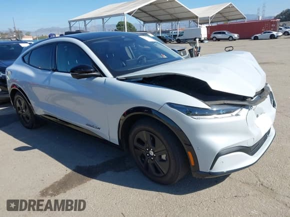 ✅ 2023 Ford Mustang Mach-E California Route 1 • VIN: 3FMTK2SUXPMA03039 • Lot: 43507128. Wystawiony na IAAI z przebiegiem 30 571 mil. Bezpłatny archiwum sprzedaży aukcyjnych z USA i szczegółowy raport historii pojazdu na DreamBid. Zdjęcie 1.