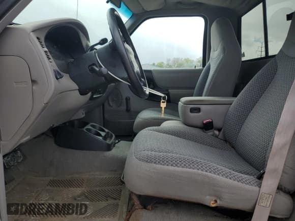 ✅ 1998 Ford Ranger XL • VIN: 1FTYR10C2WUC89554 • Lot: 85537865. Wystawiony na Copart z przebiegiem 103 291 mil. Bezpłatny archiwum sprzedaży aukcyjnych z USA i szczegółowy raport historii pojazdu na DreamBid. Zdjęcie 7.