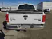 2010 Dodge Dakota Laramie z VIN 1D7CW5GP3AS140020, wystawiony jako Copart lot #76813194 z przebiegiem Nie podano mil oraz Szkoda całkowita • Salvage title. Historia ofert i sprzedaży dostępna na DreamBid. Obrazek 6.