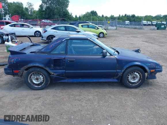 ✅ 1988 Toyota MR2 • VIN: JT2AW15C5J0141748 • Лот: 42824055. Опубликован ранее на IAAI с пробегом 161 379 миль. Бесплатный доступ к архиву аукционных продаж из США и подробный отчёт об истории автомобиля на DreamBid. Изображение 13.