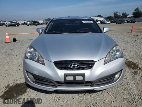 ✅ 2010 Hyundai Genesis Coupe Track • VIN: KMHHU6KH1AU024052 • Lot: 57884055. Listed on Copart with 132,323 mi. Free auction sales archive from the USA and detailed vehicle history report at DreamBid. Image 5.