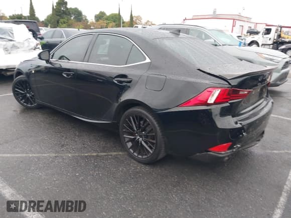 ✅ 2014 Lexus IS 250 • VIN: JTHBF1D20E5021335 • Lot: 43710945. Wystawiony na IAAI z przebiegiem 124 991 mil. Bezpłatny archiwum sprzedaży aukcyjnych z USA i szczegółowy raport historii pojazdu na DreamBid. Zdjęcie 3.