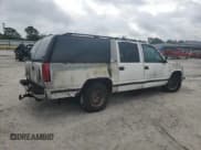 ✅ 1997 GMC Suburban • VIN: 1GKEC16R9VJ728883 • Lot: 52104265. Wystawiony na Copart z przebiegiem 246 816 mil. Bezpłatny archiwum sprzedaży aukcyjnych z USA i szczegółowy raport historii pojazdu na DreamBid. Zdjęcie 3.