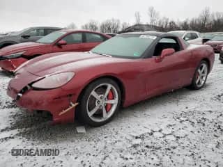 2009 Chevrolet Corvette 1LT z VIN 1G1YY25W795106488, wystawiony jako Copart lot #42755275 z przebiegiem 8 593 mil mil oraz Szkoda całkowita • Salvage title. Historia ofert i sprzedaży dostępna na DreamBid. Obrazek 1.