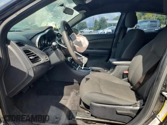 ✅ 2012 Dodge Avenger SE • VIN: 1C3CDZAB7CN227588 • Лот: 64548535. Опубликован ранее на Copart с пробегом 190 358 миль. Бесплатный доступ к архиву аукционных продаж из США и подробный отчёт об истории автомобиля на DreamBid. Изображение 7.