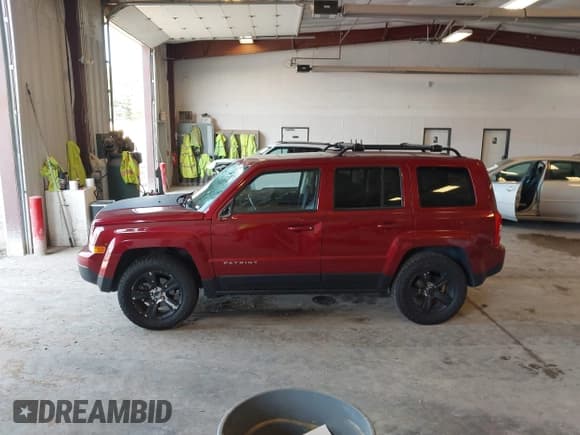 ✅ 2016 Jeep Patriot High Altitude • VIN: 1C4NJRFB6GD651250 • Lot: 43173260. Listed on IAAI with 104,945 mi. Free auction sales archive from the USA and detailed vehicle history report at DreamBid. Image 14.