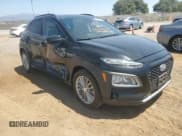 ✅ 2018 Hyundai Kona SEL • VIN: KM8K62AAXJU158815 • Лот: 69627504. Опубликован ранее на Copart с пробегом 26 721 миль. Бесплатный доступ к архиву аукционных продаж из США и подробный отчёт об истории автомобиля на DreamBid. Изображение 4.