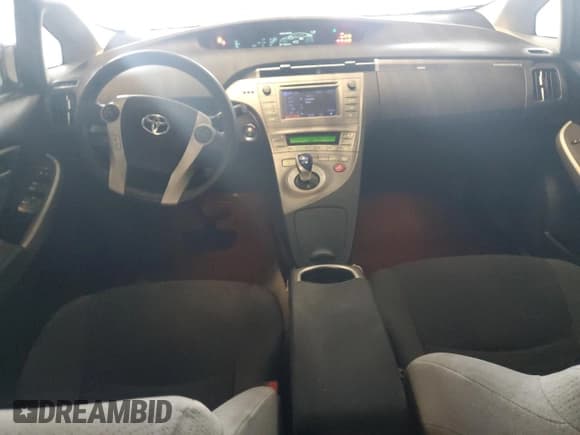 ✅ 2014 Toyota Prius • VIN: JTDKN3DP5E3051020 • Лот: 82466845. Опубликован ранее на Copart с пробегом 124 337 миль. Бесплатный доступ к архиву аукционных продаж из США и подробный отчёт об истории автомобиля на DreamBid. Изображение 8.