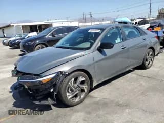 ✅ 2025 Hyundai Elantra SEL Sport • VIN: KMHLM4DG5SU011213 • Lot: 80863655. Listed on Copart with 2,851 mi. Free auction sales archive from the USA and detailed vehicle history report at DreamBid. Image 1.