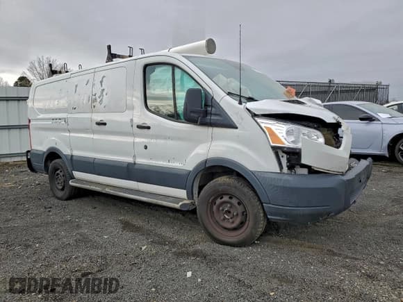 ✅ 2018 Ford Transit • VIN: 1FTYR1ZM0JKA65344 • Lot: 92347065. Wystawiony na Copart z przebiegiem Nie podano. Bezpłatny archiwum sprzedaży aukcyjnych z USA i szczegółowy raport historii pojazdu na DreamBid. Zdjęcie 4.