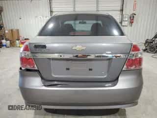 2009 Chevrolet Aveo 1LT z VIN KL1TD56E99B389201, wystawiony jako Copart lot #42590725 z przebiegiem 82 382 mil mil oraz Czysty tytuł • Clean title. Historia ofert i sprzedaży dostępna na DreamBid. Obrazek 6.