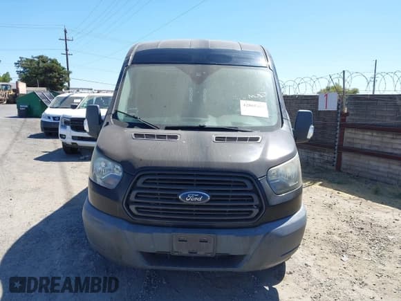 ✅ 2016 Ford Transit Cargo • VIN: 1FTYR2CM4GKB56883 • Lot: 42865209. Wystawiony na IAAI z przebiegiem 102 544 mil. Bezpłatny archiwum sprzedaży aukcyjnych z USA i szczegółowy raport historii pojazdu na DreamBid. Zdjęcie 6.