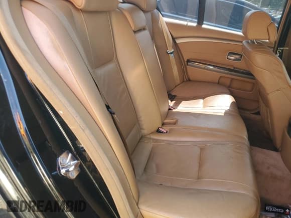 ✅ 2008 BMW 7 Series 750i • VIN: WBAHL83508DT12739 • Lot: 71648985. Listed on Copart with 174,441 mi. Free auction sales archive from the USA and detailed vehicle history report at DreamBid. Image 10.