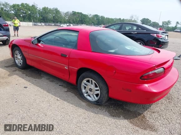 ✅ 1993 Chevrolet Camaro • VIN: 2G1FP22S4P2103696 • Лот: 42498084. Опубликован ранее на IAAI с пробегом 64 393 миль. Бесплатный доступ к архиву аукционных продаж из США и подробный отчёт об истории автомобиля на DreamBid. Изображение 3.