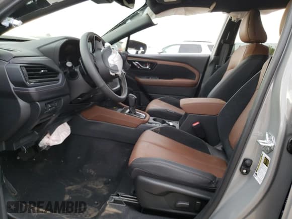 ✅ 2025 Subaru Forester Touring • VIN: JF2SLDTCXSH418942 • Lot: 72164694. Listed on Copart with 601 mi. Free auction sales archive from the USA and detailed vehicle history report at DreamBid. Image 7.