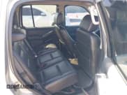 ✅ 2007 Mercury Mountaineer • VIN: 4M2EU47E27UJ22844 • Лот: 43231825. Опубликован ранее на IAAI с пробегом 127 005 миль. Бесплатный доступ к архиву аукционных продаж из США и подробный отчёт об истории автомобиля на DreamBid. Изображение 8.