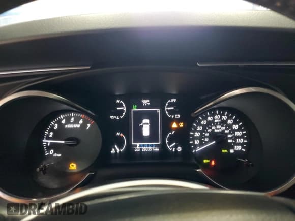 ✅ 2018 Toyota Sequoia SR5 • VIN: 5TDZY5G15JS070829 • Лот: 66050725. Опубликован ранее на Copart с пробегом 290 351 миль. Бесплатный доступ к архиву аукционных продаж из США и подробный отчёт об истории автомобиля на DreamBid. Изображение 9.