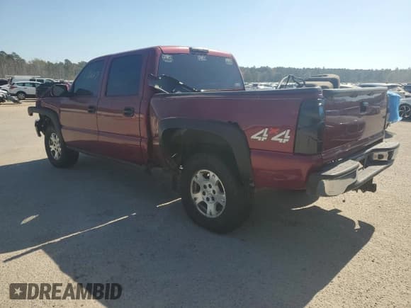 ✅ 2006 Chevrolet Silverado 1500 LT1 • VIN: 2GCEK13T661143785 • Лот: 78006314. Опубликован ранее на Copart с пробегом 271 427 миль. Бесплатный доступ к архиву аукционных продаж из США и подробный отчёт об истории автомобиля на DreamBid. Изображение 2.