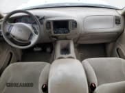 ✅ 2001 Ford Expedition XLT • VIN: 1FMRU16W61LB48288 • Лот: 85311224. Опубликован ранее на Copart с пробегом 222 207 миль. Бесплатный доступ к архиву аукционных продаж из США и подробный отчёт об истории автомобиля на DreamBid. Изображение 8.