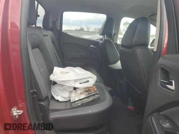 2020 Chevrolet Colorado 4WD Z71 z VIN 1GCGTDEN1L1164096, wystawiony jako Copart lot #70562065 z przebiegiem 75 550 mil mil oraz Szkoda całkowita • Salvage title. Historia ofert i sprzedaży dostępna na DreamBid. Obrazek 10.