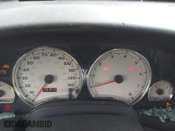 ✅ 2007 Saturn VUE I4 • VIN: 5GZCZ33D07S811121 • Lot: 41580986. Wystawiony na IAAI z przebiegiem 231 575 mil. Bezpłatny archiwum sprzedaży aukcyjnych z USA i szczegółowy raport historii pojazdu na DreamBid. Zdjęcie 7.