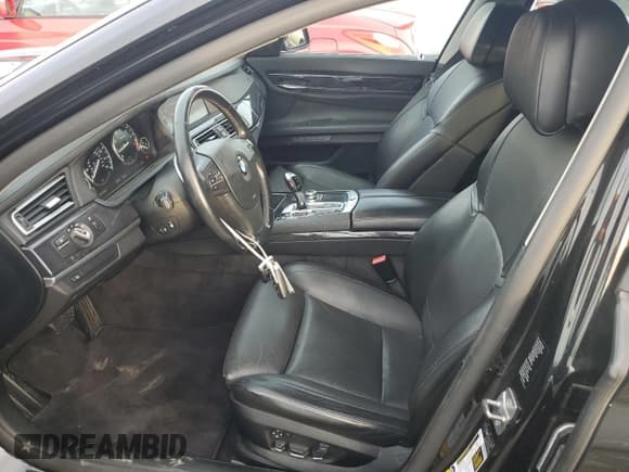 ✅ 2010 BMW 7 Series 750Li xDrive • VIN: WBAKC8C56AC430408 • Lot: 86943134. Listed on Copart with 90,418 mi. Free auction sales archive from the USA and detailed vehicle history report at DreamBid. Image 7.