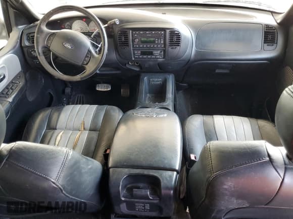 ✅ 2003 Ford F-150 Harley-Davidson • VIN: 1FTRW07343KD83293 • Lot: 55600275. Listed on Copart with 176,233 mi. Free auction sales archive from the USA and detailed vehicle history report at DreamBid. Image 8.