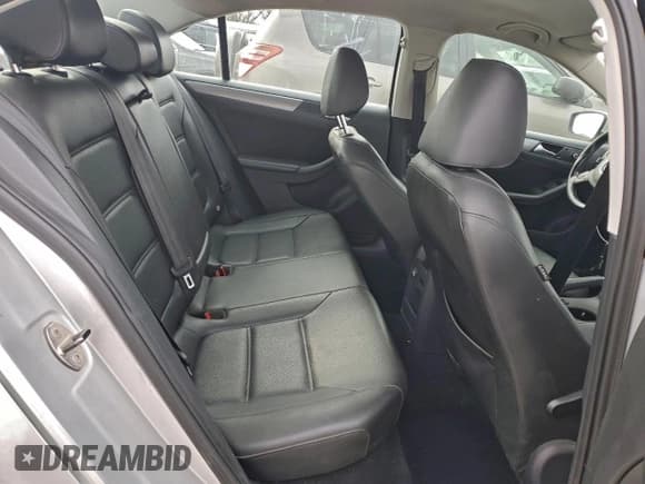 ✅ 2014 Volkswagen Jetta TDI • VIN: 3VWLL7AJ7EM418058 • Лот: 96051315. Опубликован ранее на Copart с пробегом 211 980 миль. Бесплатный доступ к архиву аукционных продаж из США и подробный отчёт об истории автомобиля на DreamBid. Изображение 10.