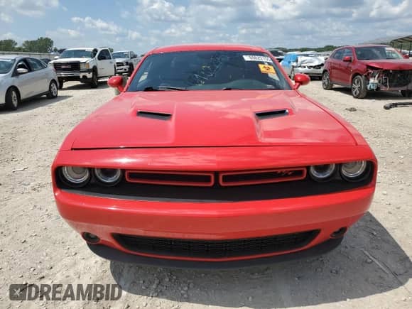 2015 Dodge Challenger R/T z VIN 2C3CDZAT4FH712793, wystawiony jako Copart lot #69822155 z przebiegiem Nie podano mil oraz Szkoda całkowita • Salvage title. Historia ofert i sprzedaży dostępna na DreamBid. Obrazek 5.