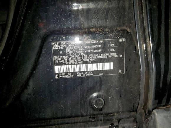 ✅ 2017 Toyota RAV4 LE • VIN: 2T3BFREV0HW570961 • Lot: 95634985. Listed on Copart with 61,702 mi. Free auction sales archive from the USA and detailed vehicle history report at DreamBid. Image 13.