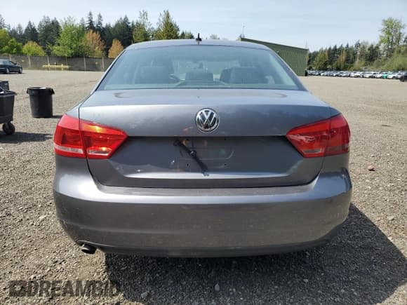 ✅ 2013 Volkswagen Passat S • VIN: 1VWAP7A36DC111333 • Lot: 52751895. Listed on Copart with 133,066 mi. Free auction sales archive from the USA and detailed vehicle history report at DreamBid. Image 6.