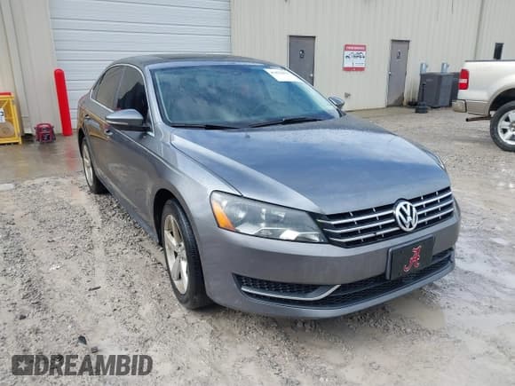 ✅ 2012 Volkswagen Passat SE • VIN: 1VWBN7A32CC090053 • Lot: 41478451. Listed on IAAI with 123,679 mi. Free auction sales archive from the USA and detailed vehicle history report at DreamBid. Image 6.