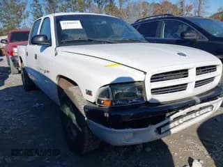 ✅ 2000 Dodge Dakota Sport • VIN: 1B7GL2AX0YS688465 • Lot: 41341012. Wystawiony na IAAI z przebiegiem 283 467 mil. Bezpłatny archiwum sprzedaży aukcyjnych z USA i szczegółowy raport historii pojazdu na DreamBid. Zdjęcie 1.