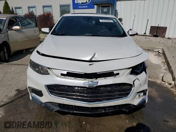 2016 Chevrolet Malibu LT z VIN 1G1ZE5ST8GF318400, wystawiony jako Copart lot #81293635 z przebiegiem 187 916 mil mil oraz Szkoda całkowita • Salvage title. Historia ofert i sprzedaży dostępna na DreamBid. Obrazek 5.