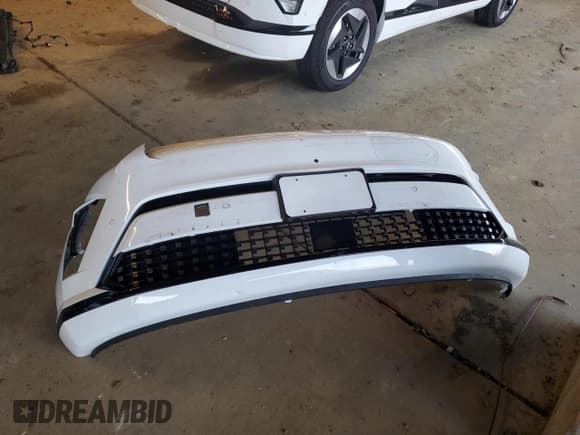 ✅ 2024 Hyundai Kona Limited • VIN: KM8HE3A61RU014578 • Лот: 85930944. Опубликован ранее на Copart с пробегом 1 796 миль. Бесплатный доступ к архиву аукционных продаж из США и подробный отчёт об истории автомобиля на DreamBid. Изображение 13.