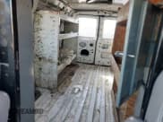 ✅ 2001 Ford Econoline Cargo • VIN: 1FTNE24241HB20207 • Lot: 43284425. Wystawiony na Copart z przebiegiem 157 949 mil. Bezpłatny archiwum sprzedaży aukcyjnych z USA i szczegółowy raport historii pojazdu na DreamBid. Zdjęcie 10.