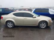 ✅ 2010 Dodge Avenger Express • VIN: 1B3CC1FB9AN196349 • Лот: 41442075. Опубликован ранее на IAAI с пробегом 66 659 миль. Бесплатный доступ к архиву аукционных продаж из США и подробный отчёт об истории автомобиля на DreamBid. Изображение 13.
