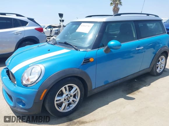 ✅ 2014 MINI Clubman • VIN: WMWZF3C53ET492444 • Лот: 42161703. Опубликован ранее на IAAI с пробегом 79 949 миль. Бесплатный доступ к архиву аукционных продаж из США и подробный отчёт об истории автомобиля на DreamBid. Изображение 2.