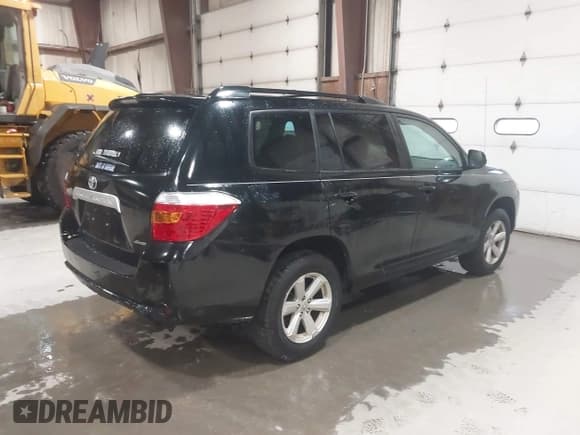 ✅ 2010 Toyota Highlander • VIN: 5TDBK3EH6AS038933 • Лот: 43039308. Опубликован ранее на IAAI с пробегом 202 857 миль. Бесплатный доступ к архиву аукционных продаж из США и подробный отчёт об истории автомобиля на DreamBid. Изображение 4.