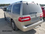 ✅ 2007 Lincoln Navigator • VIN: 5LMFU27567LJ25484 • Lot: 42052572. Wystawiony na IAAI z przebiegiem 168 050 mil. Bezpłatny archiwum sprzedaży aukcyjnych z USA i szczegółowy raport historii pojazdu na DreamBid. Zdjęcie 3.