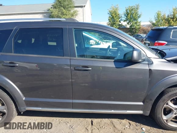 ✅ 2017 Dodge Journey Crossroad Plus • VIN: 3C4PDDGG4HT554248 • Lot: 43318804. Listed on IAAI with 145,930 mi. Free auction sales archive from the USA and detailed vehicle history report at DreamBid. Image 13.