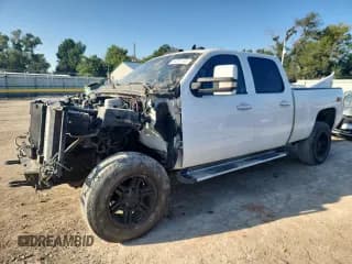 ✅ 2008 Chevrolet Silverado 2500HD LTZ • VIN: 1GCHK23638F197165 • Lot: 84280195. Wystawiony na Copart z przebiegiem 246 035 mil. Bezpłatny archiwum sprzedaży aukcyjnych z USA i szczegółowy raport historii pojazdu na DreamBid. Zdjęcie 1.