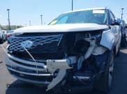 ✅ 2018 Ford Explorer Platinum • VIN: 1FM5K8HT9JGA45424 • Lot: 42085412. Wystawiony na IAAI z przebiegiem 61 407 mil. Bezpłatny archiwum sprzedaży aukcyjnych z USA i szczegółowy raport historii pojazdu na DreamBid. Zdjęcie 6.