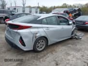 ✅ 2021 Toyota Prius LE • VIN: JTDKAMFP0M3194485 • Lot: 42019500. Listed on IAAI with 42,191 mi. Free auction sales archive from the USA and detailed vehicle history report at DreamBid. Image 4.